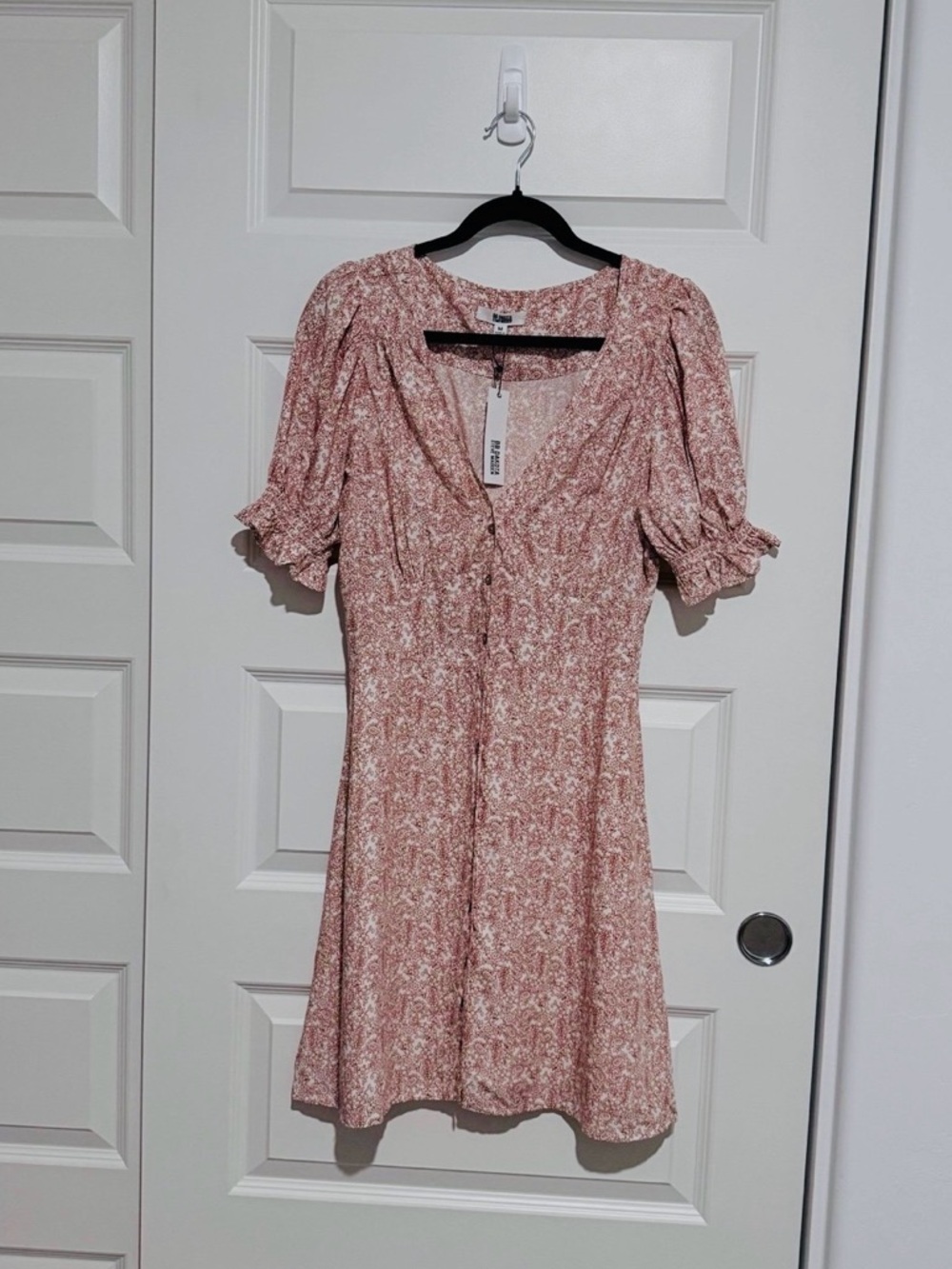 BB Dakota rose pink ditsy floral midi dress Size M